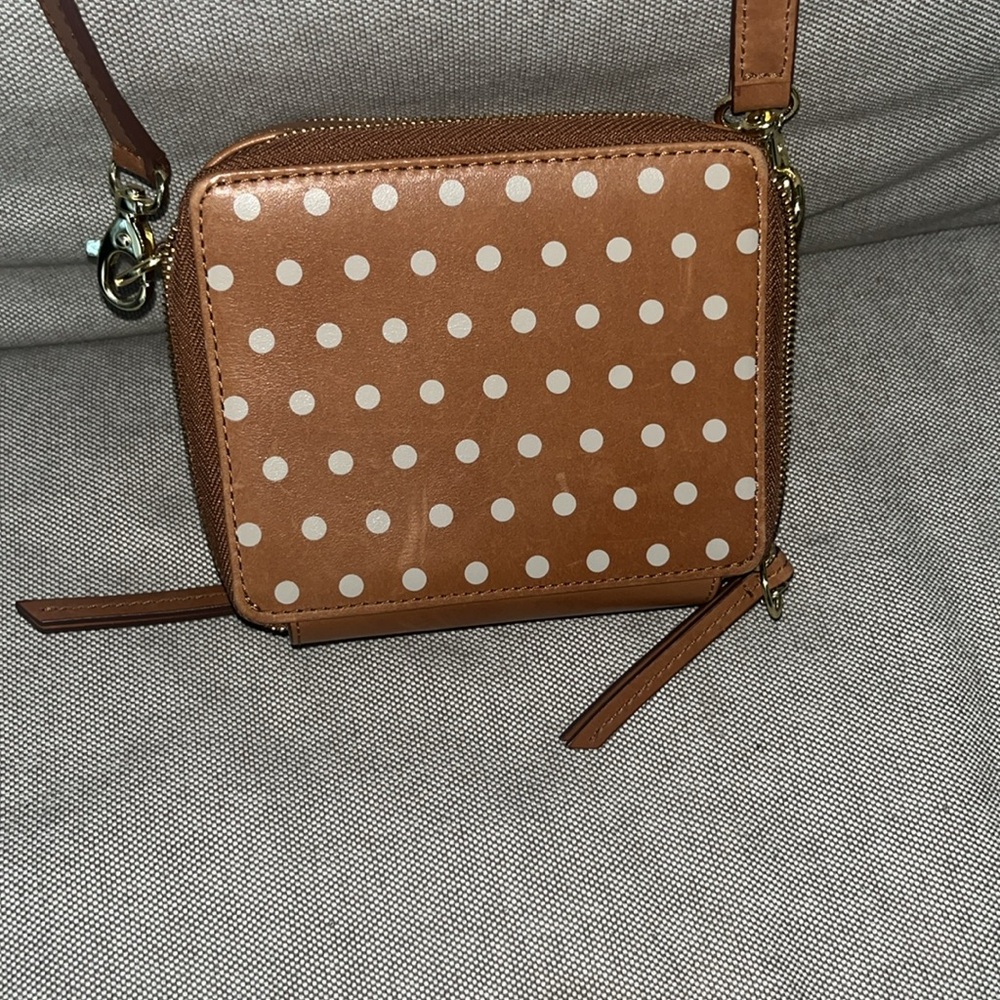 Fossil Leather Tan Polka Dot Crossbody Bag - Stylish Women's Shoulder Bag.